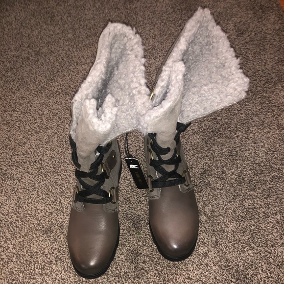 NWOB Sorel Emelie Lace Up Waterproof Boots - Picture 5 of 9